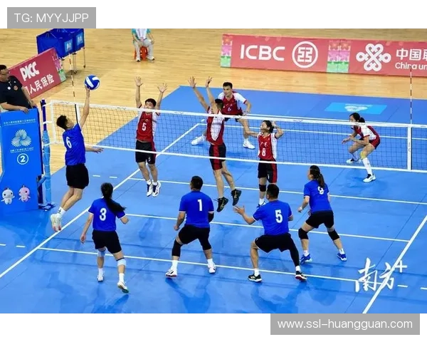 江门女排赛观众欢呼加油 现场氛围感拉满