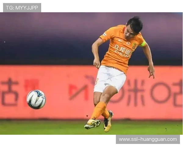 老将张稀哲谢幕战助攻，工体球迷致敬球队传奇